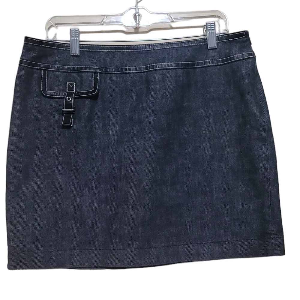 Michael Kors Denim Mini Skirt Faux Leather Trim Tab Buckle Pocket Detail Sz 12